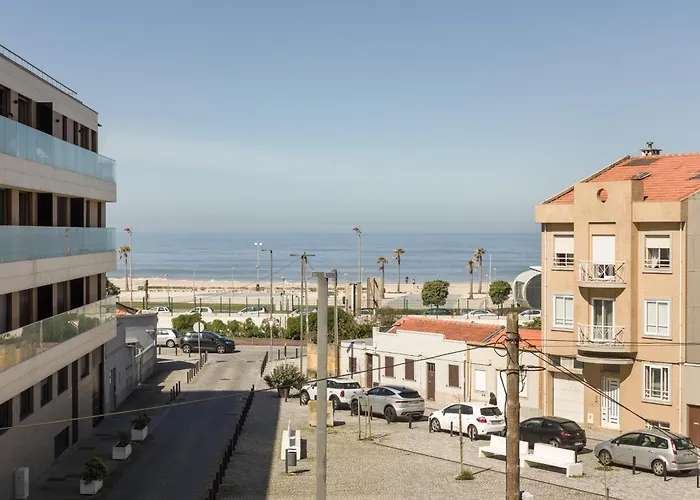 Viravento - & Creative Space Hostel Espinho (Aveiro)