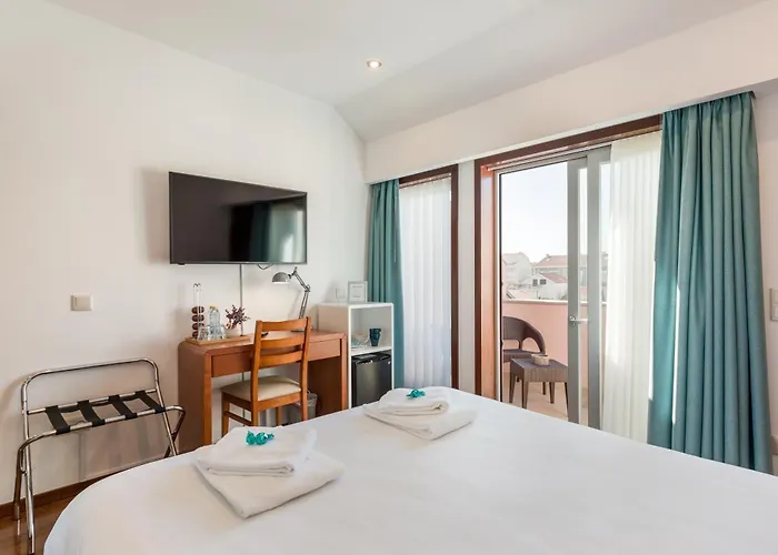 Viravento - & Creative Space Hostel Espinho (Aveiro)